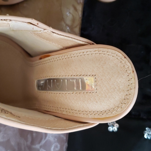 Women's Studded Mule Heels - Picture 11 of 15